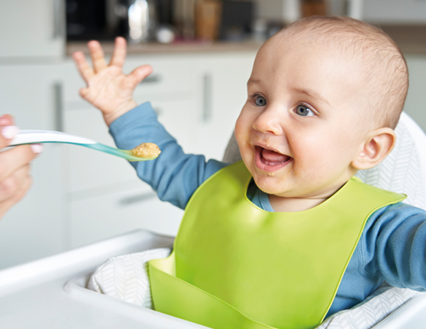 Happy baby_weaning_solid food_s.jpg