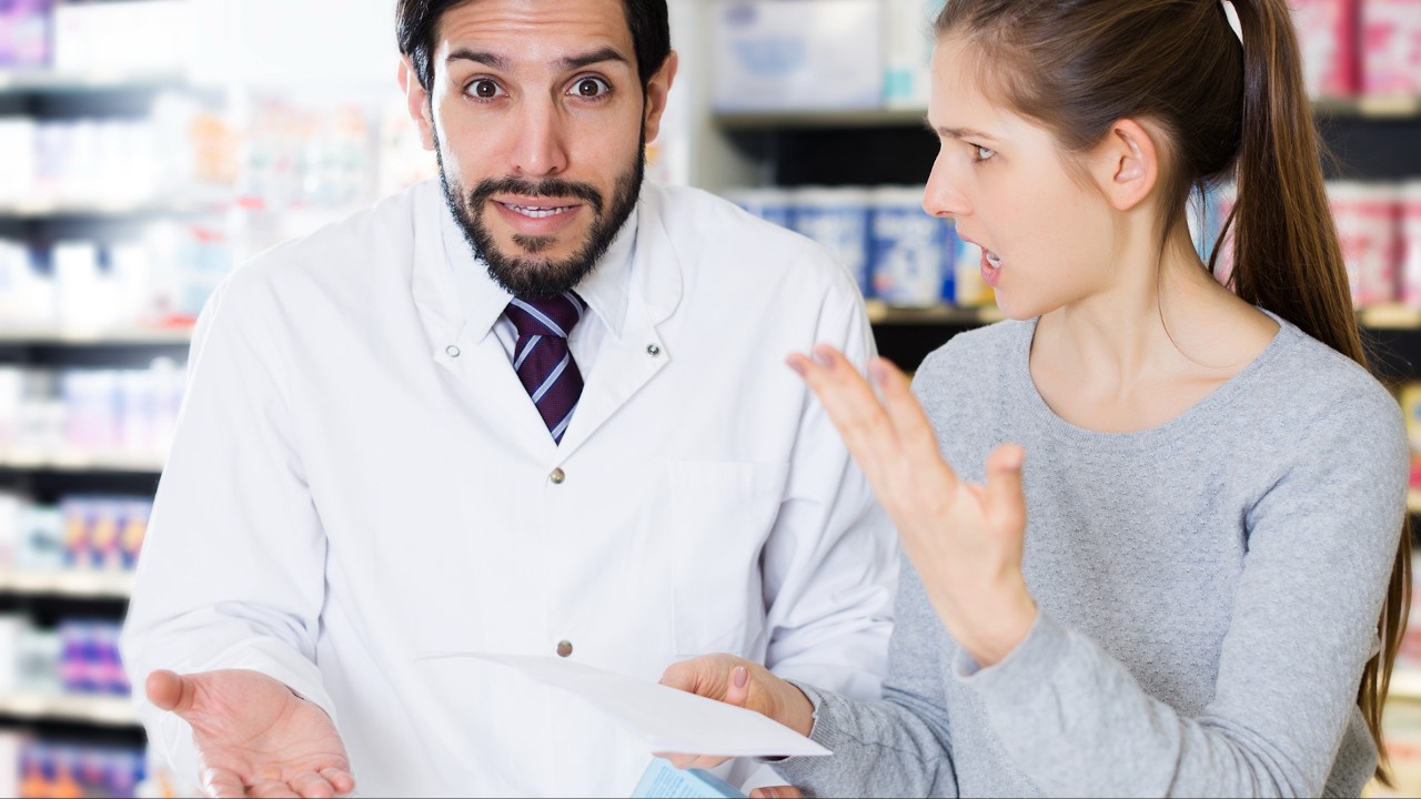 pharmacist-absent-1280