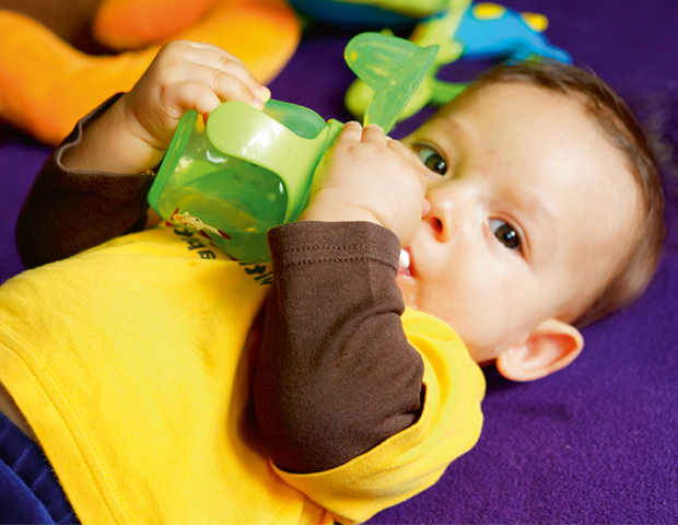 baby_chewing_sum.jpg