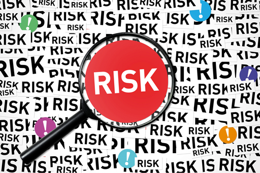 Risk_assessment_magnifying glass_s.jpg